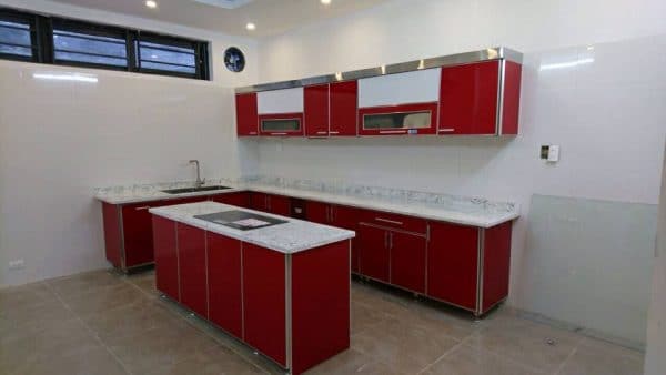 tủ bếp composite mới màu đỏ