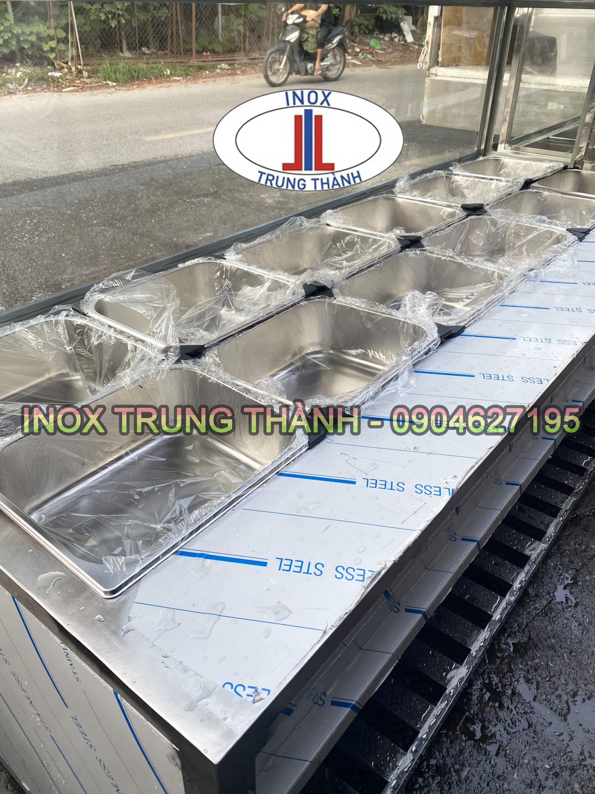 tủ hâm nóng thức ăn