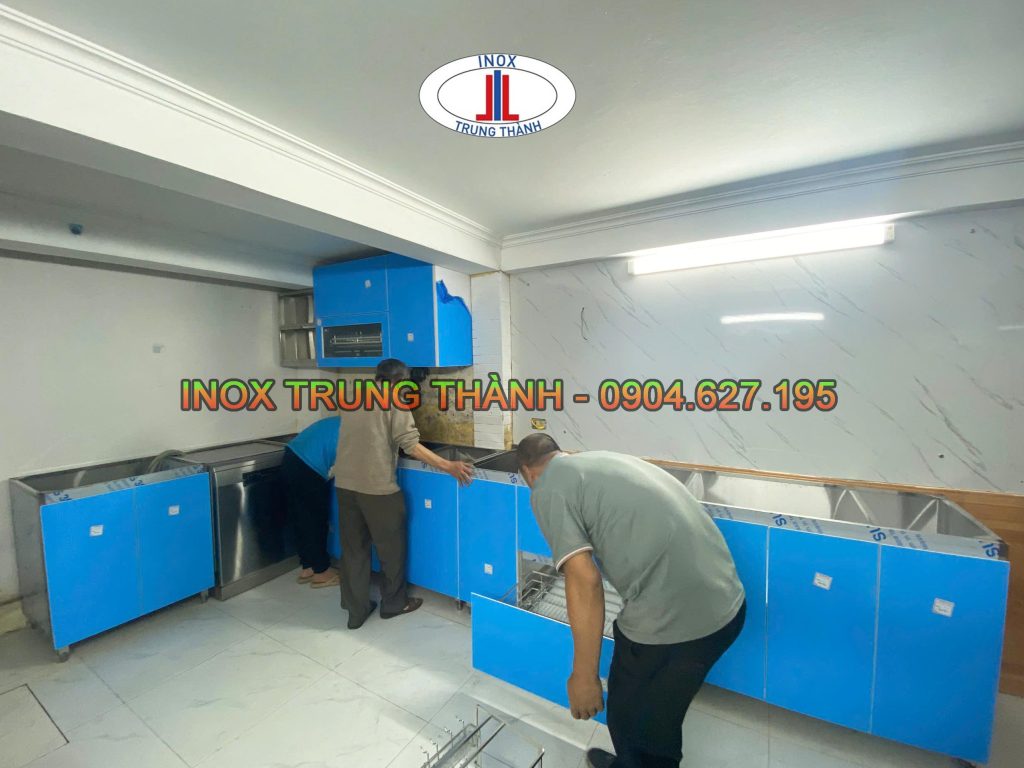 Tủ bếp inox sơn tĩnh điện